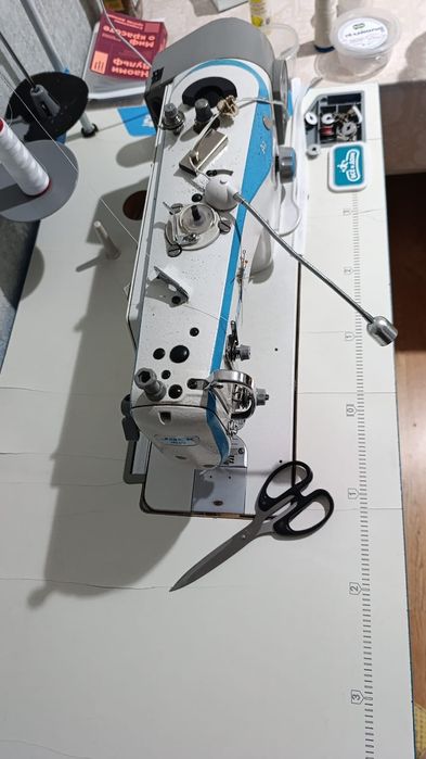 Продам шв/машинку