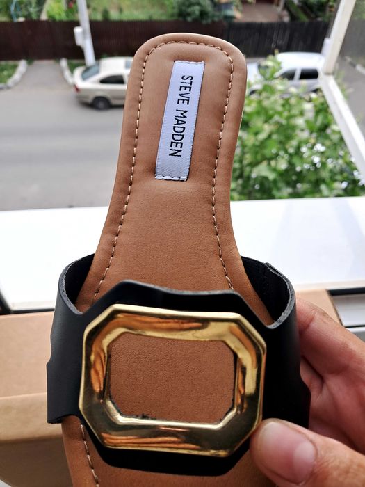 Papuci  piele naturală talpă  cu memorie .Steve  Madden