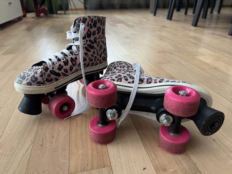 Ролкови кънки р-р 35.5