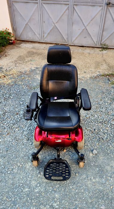 Carut , carucior electric pentru persoane cu dizabilități/ handicap