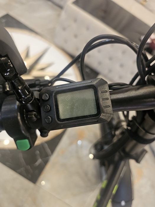 vând urgent bicicleta electrica 25 mil rulați 10 km