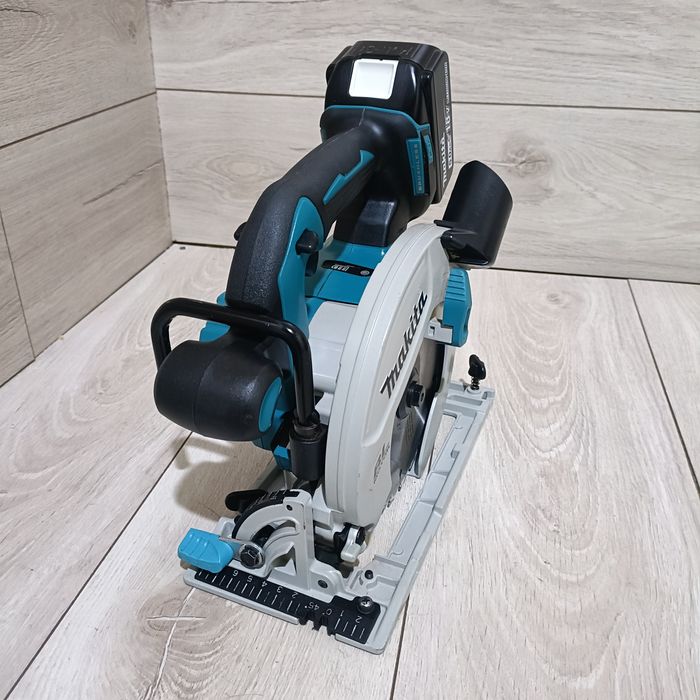 Circular profesional fabricatie 2024 Makita DHS680 impecabil