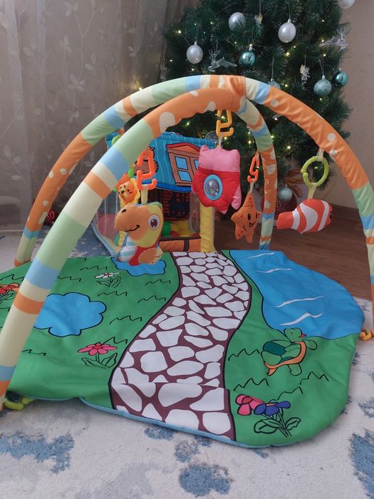 Продам коврик развивающий