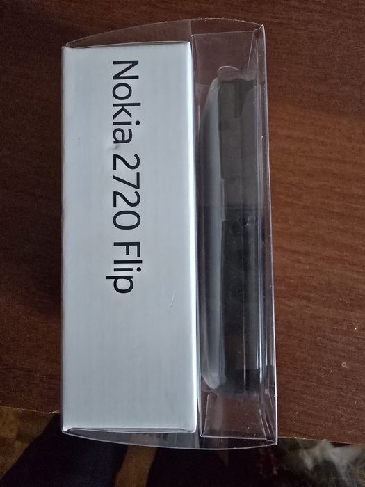 Nokia 2720 Flip srochna sotiladi