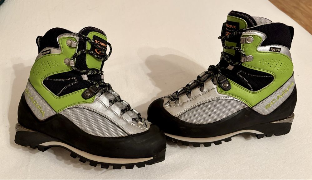 SALEWA номер 48 и Scarpa ном 38,5 туристически обувки, маратонки
