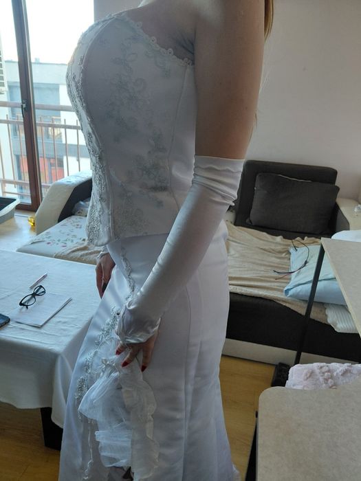 Булченски тоалет от 2части и ръкавици