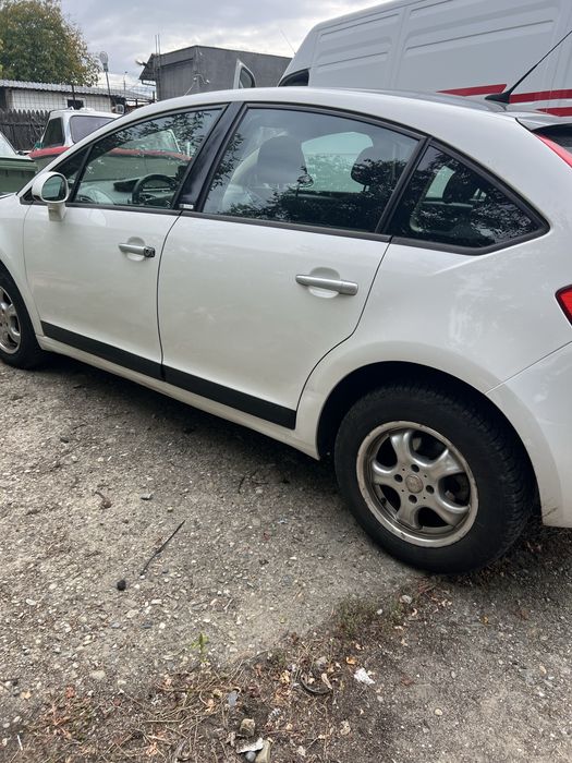 Se vinde masina citroen  c4