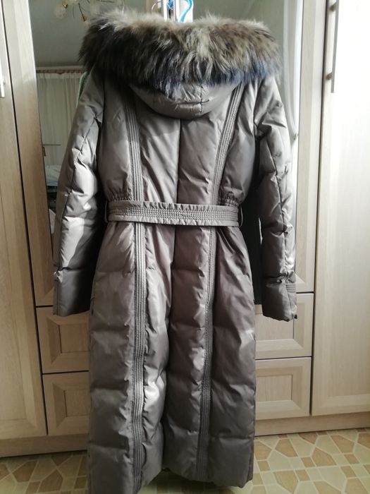 Пальто пуховик с капюшоном
