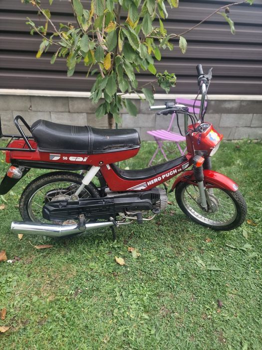Moped puch hero.