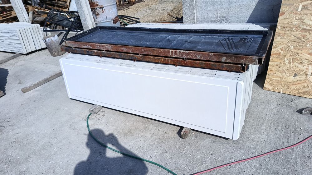 Producem și vindem garduri prefabricate