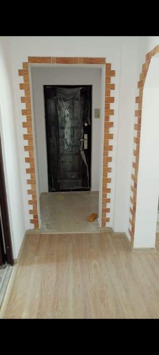 Amenajări interioare exterioare Demolări Acoperise Mansarde