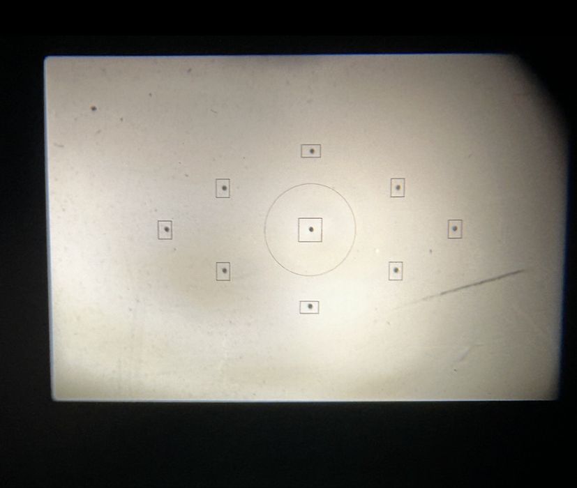 Canon 500D DSLR тяло + батерия + зарядно