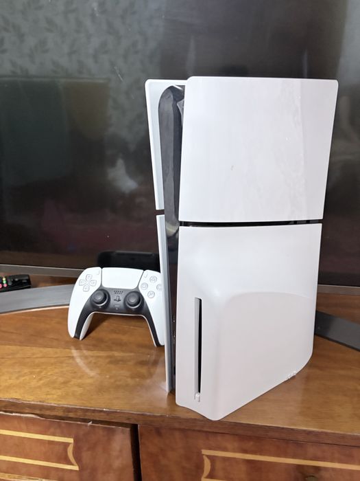 PlayStation 5 Slim 1TB
