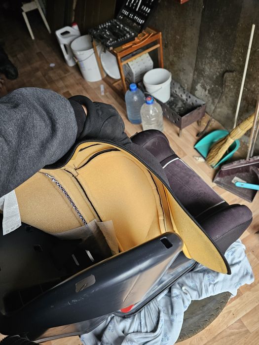 Автомобильная детское кресло