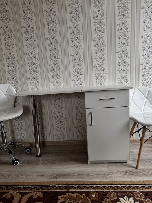 Стол для маникюра