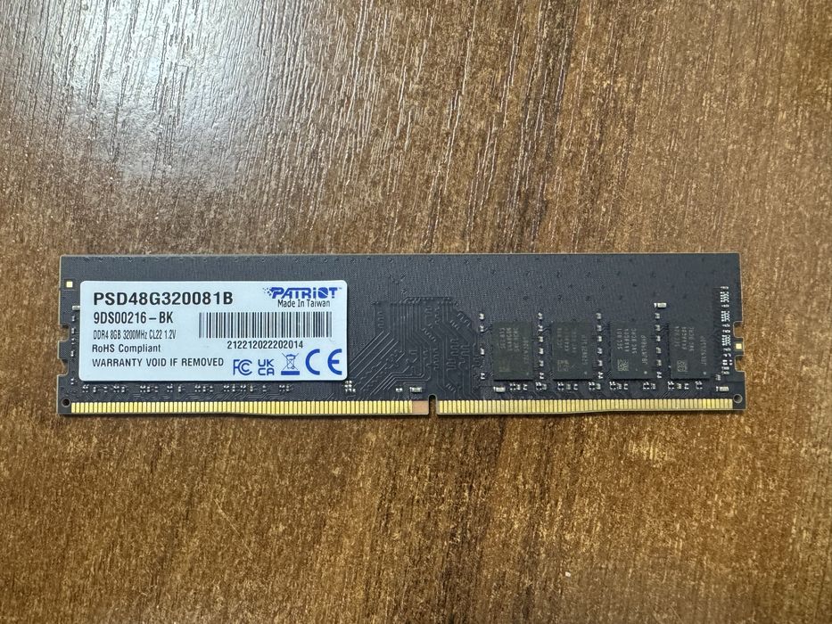 Оперативка памит DDR4 8GB