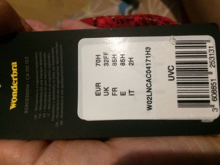 Продам бюстгальтер новый красный