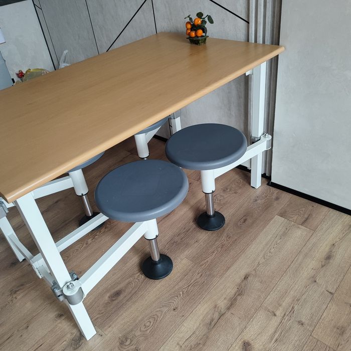 Кухонный или рабочий стол