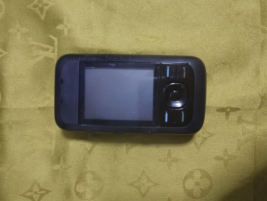 Assalom alekum Telefon Sotiladi Original Nokia 5300 Black Qora Rang