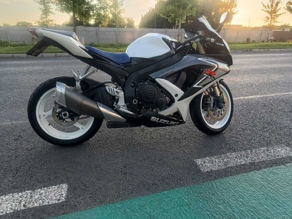 Suzuki GSX R600 K8