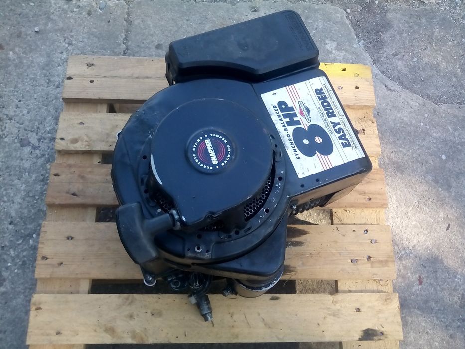 HONDA GCV 520 14hp и KAWASAKI FR691TV моторите се продават на части