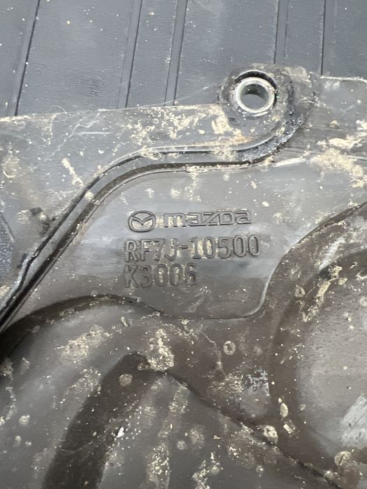 Capac distributie Mazda 2.0d rf7j 2005-2012 Mazda 6 Mazda 5 Mazda gh Piese dezmembrari Mazda
