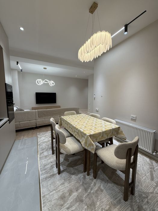 Сдается 2-комнатная квартира в новостройке на БИЙ