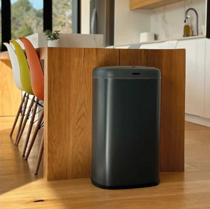Coș de gunoi automat de bucătărie LOGAN 58L, gri mat