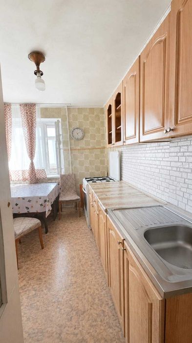 Продам 2х комн кв Есет батыра
