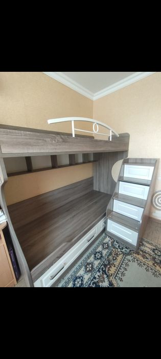 Кровать двухъярусная