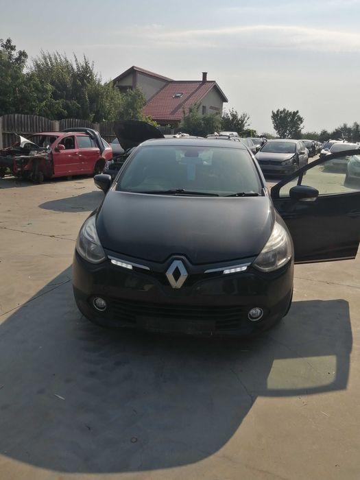 Dezmembram Renault Clio