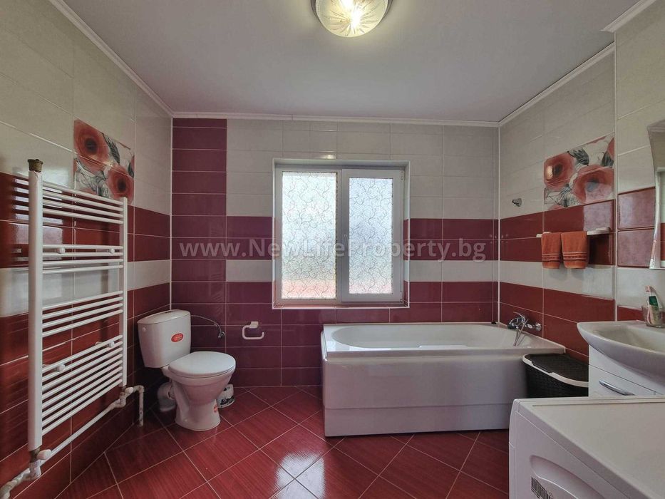 Продава се Къща в с. Дюлево, Област Бургас - 180 кв.м за 383 €/кв.м - Снимка #15