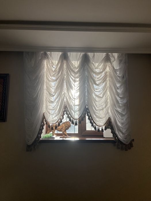 Продаются шторы, 3 штуки