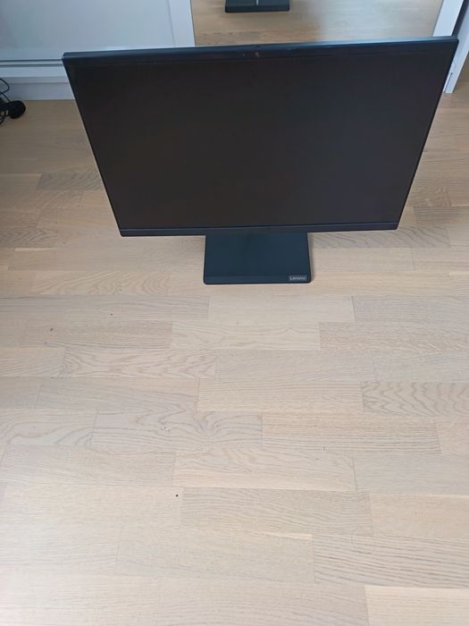 Monitor Lenovo stare aproape perfecta