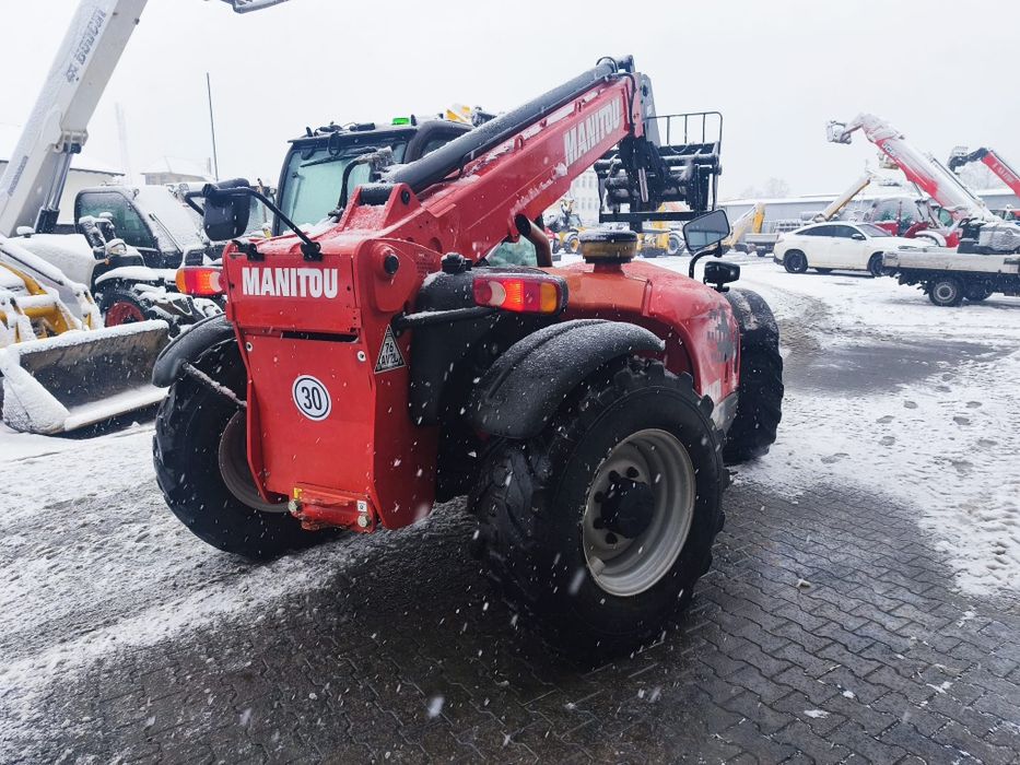 Телескопический погрузчик Manitou 932
