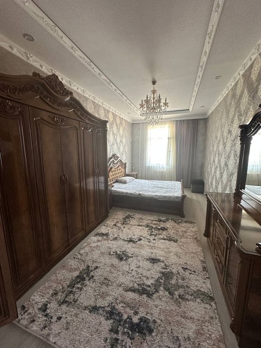 Квартира- сотилади 3 хона, 106 кв, 3 этажда жойлашган.