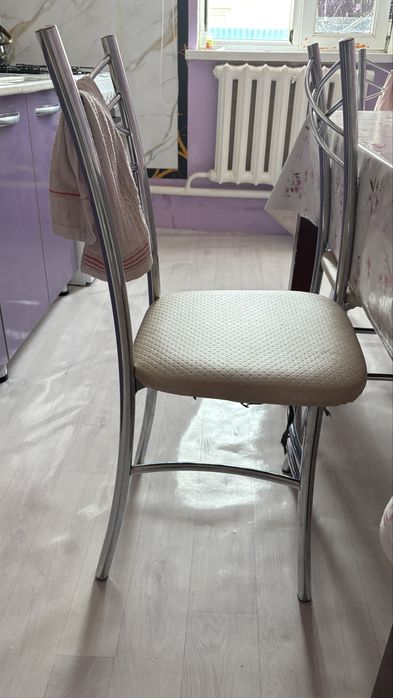 Стол стулья саты,,,