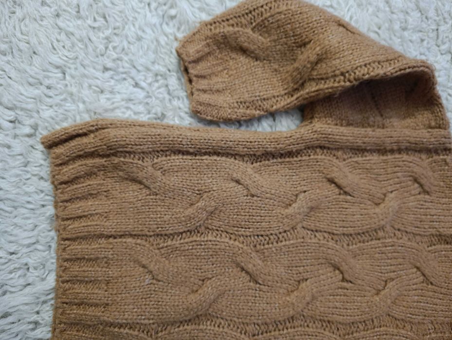 Дамски къс пуловер