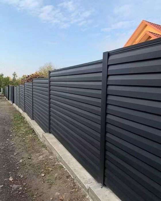 Vand garduri și porți la comanda CLENTULUI