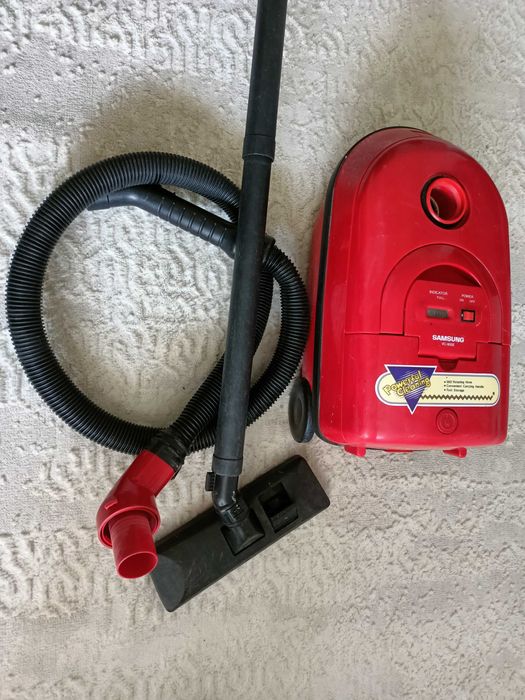 Продаётся пылесос SAMSUNG VC-900E б/у