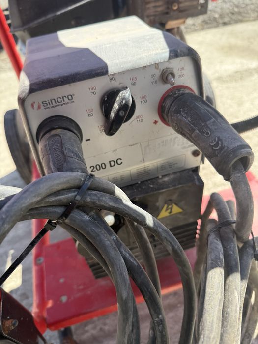 Aparat sudura portabil 4 kw 200 amperi