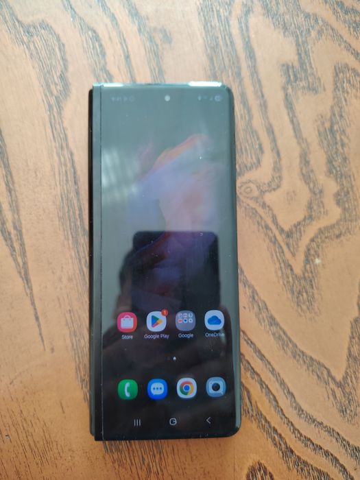 Samsung galaxy Z fold 3 5G madel