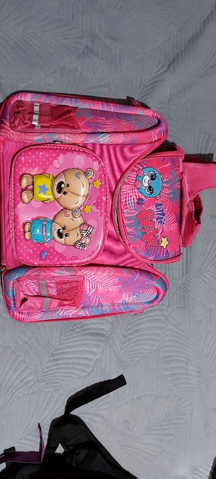 Продам школьные рюкзаки