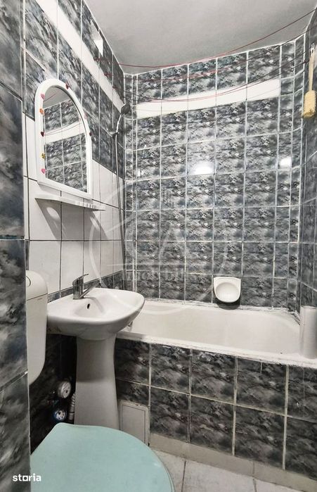 Apartament de vânzare cu 1 camere în zona Rogerius, Oradea
