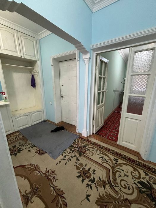 Sebzor korzinka tepasida 3 honali uy ijaraga beriladi