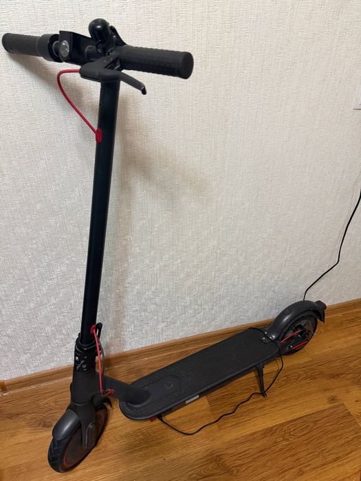 Xiaomi Mi Electric Scooter Pro (original)