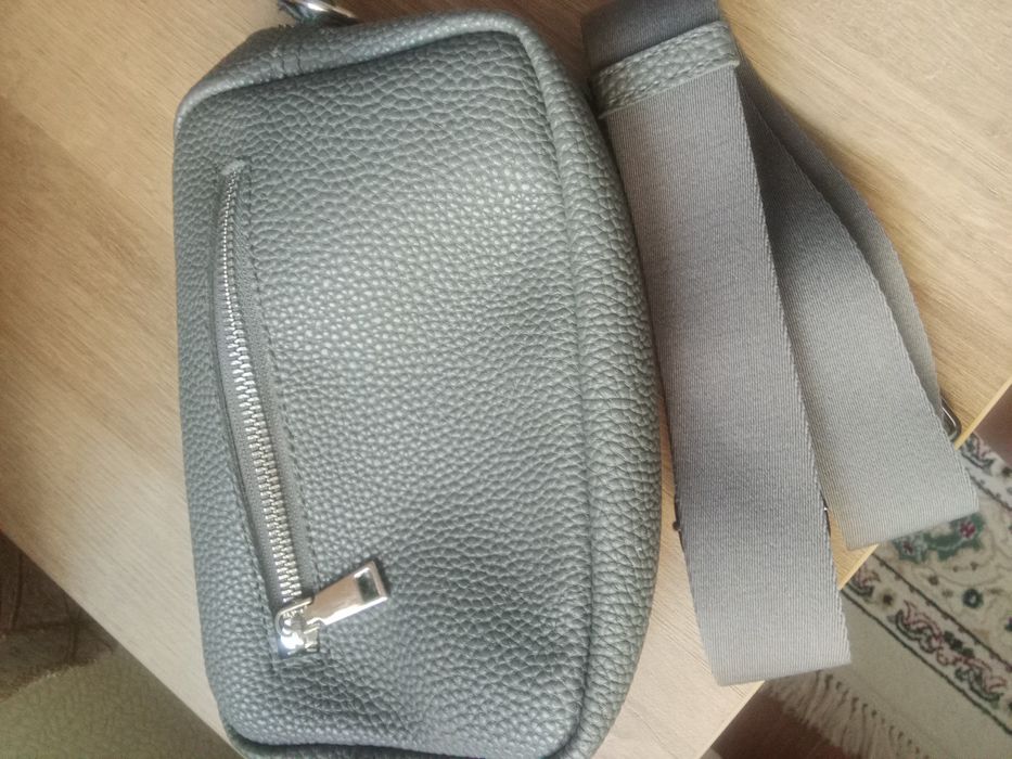 Продам сумку крос боди