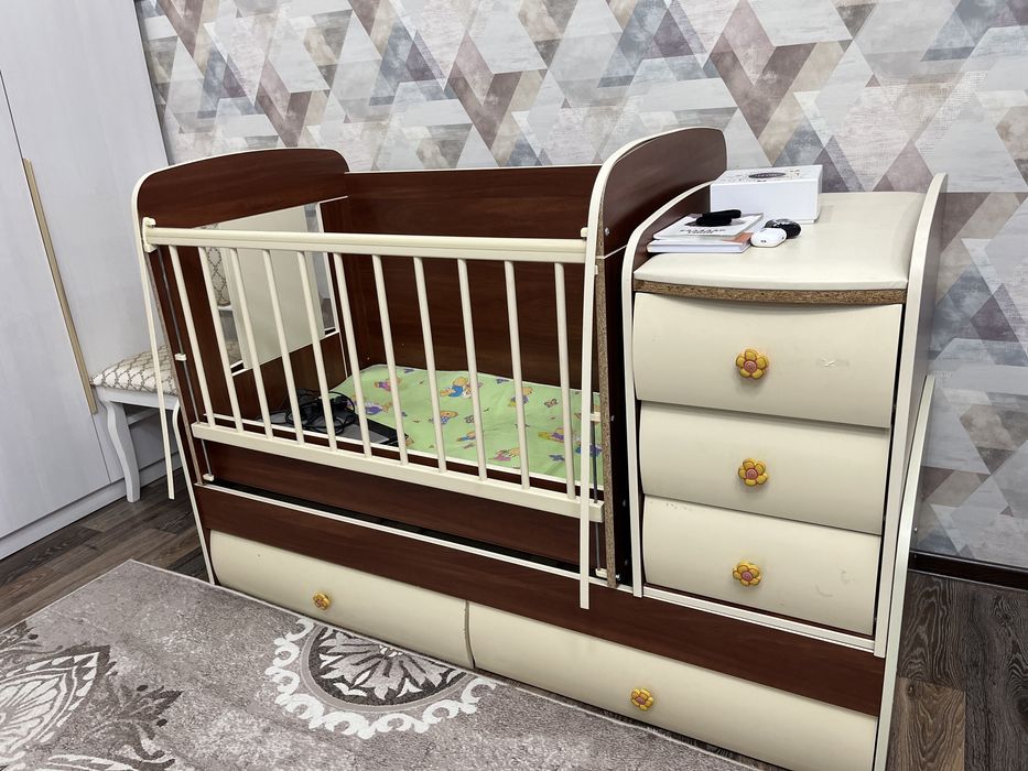 Детская кровать-трансформер