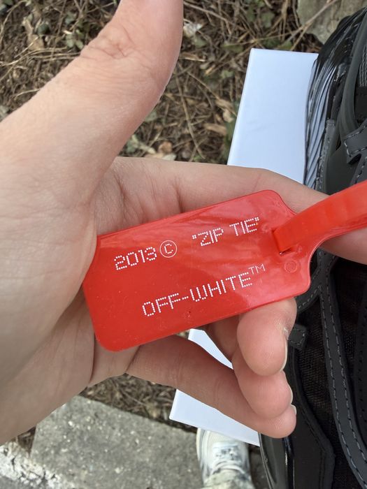 Off-White odsy1000 (black)