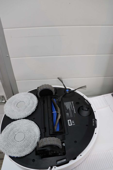 Прахосмукачка робот ECOVACS N30 Pro OMNI, моп с гореща вода, сушене